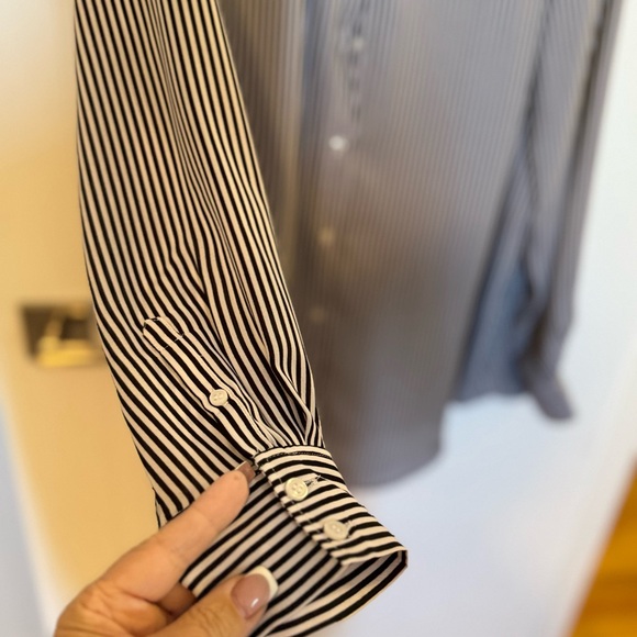 💥H & M BLOUSE BLACK DRESS 💥 - Picture 4 of 7